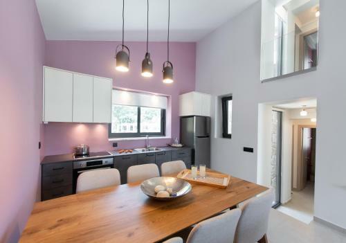 Rizomata Luxury Villas
