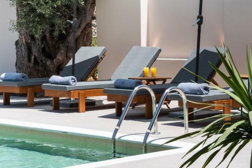 Rizomata Luxury Villas