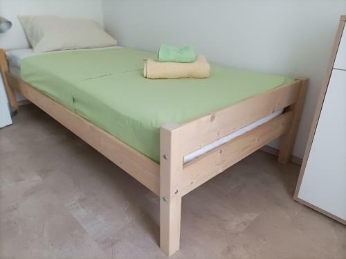 Spacious 2-bedroom Apartment With Terrace Sea View
