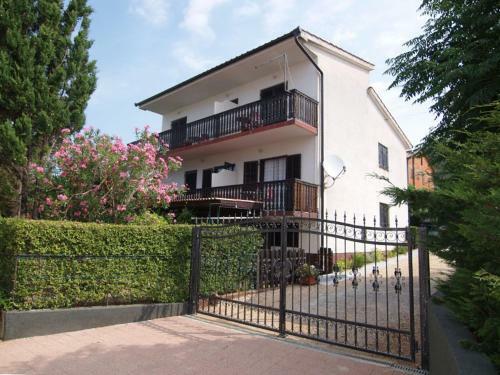 Apartments Kolaric