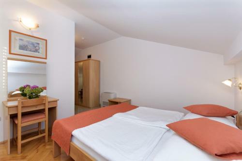Hotel Epario