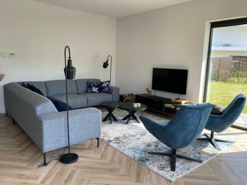 Majestic Villa In Zeewolde With Garden