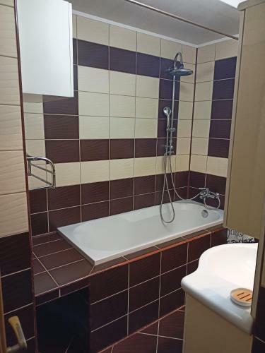 Airport Apartment