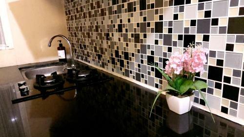 Apartamento Green Lake View Ciputat By Emeraldi