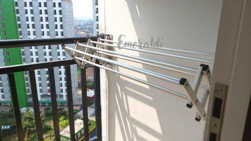 Apartamento Green Lake View Ciputat By Emeraldi
