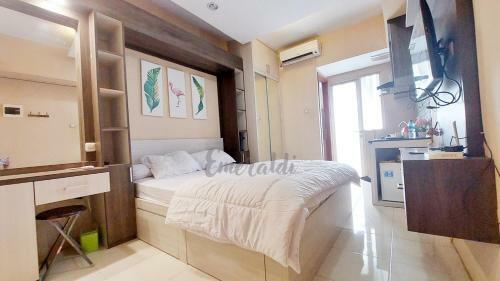 Apartamento Green Lake View Ciputat By Emeraldi
