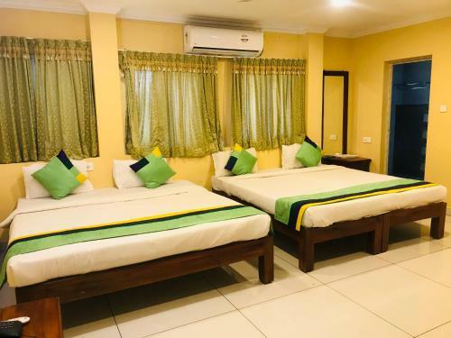 Hotel Staymaker White Wings