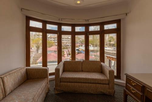 Woodview, 1br W Modern Amenities By Roamhome