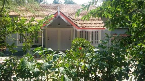 Vamoose Coorg Brookstone