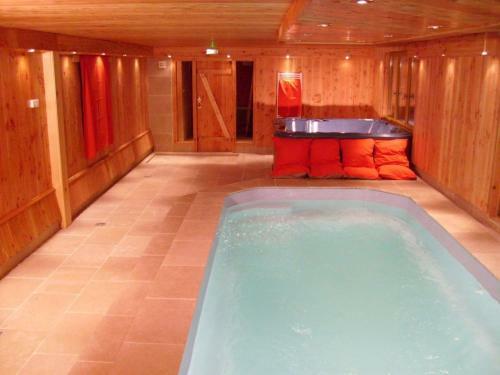 Holiday Home Les Chalets Des Ayes Le Thillot I