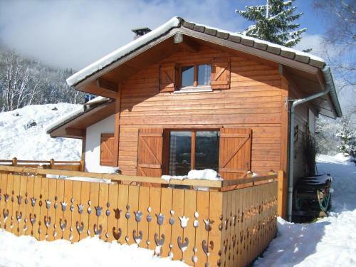 Holiday Home Les Chalets Des Ayes Le Thillot IV