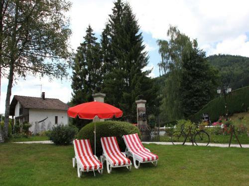 Holiday Home Les Chalets Des Ayes Le Thillot IV