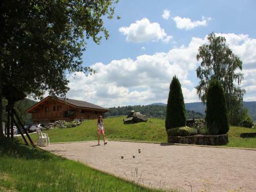 Holiday Home Les Chalets Des Ayes Le Thillot IV