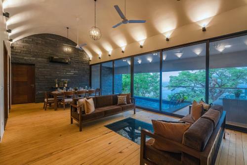 Saffronstays Yahvi Waters By Kosha Villas, Pawna