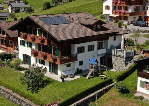 Apartamento G�stehaus Fitsch - Ferienwohnung In Silbertal