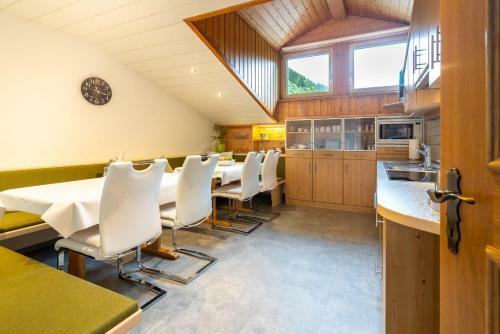Apartamento G�stehaus Fitsch - Ferienwohnung In Silbertal