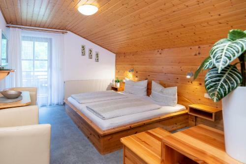 Apartamento G�stehaus Fitsch - Ferienwohnung In Silbertal