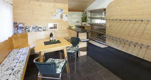 Apartamento G�stehaus Fitsch - Ferienwohnung In Silbertal