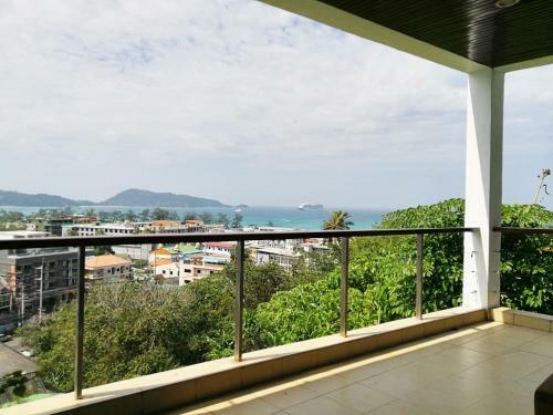 Patong Seaviews Apartment