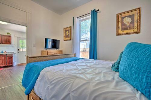 Pueblo Home With Backyard Less Than 3 Mi To Downtown!