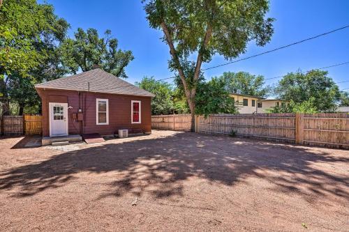 Pueblo Home With Backyard Less Than 3 Mi To Downtown!