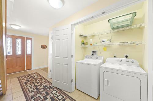Cape Shores 411 East Cape Shores Dr