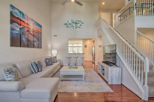Spacious Millville Townhome Less Than 4 Mi To Beach!