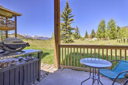 Apartamento Eclectic Keystone Condo - Patio And Mtn Views!