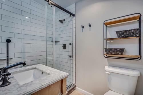 #1031- Stunning Northstar Condo Close To Skiing