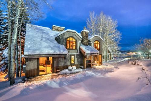 #1034- Ski In, Ski Out Home On The Slopes