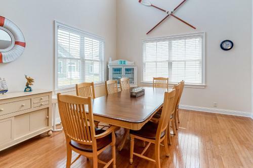 Bayside Resort --- 31536 Winterberry Pkwy