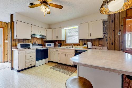 Keen-wik --- 38295 River Birch Dr