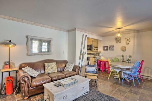 Apartamento Cozy Condo With Shuttle Access About 4 Mi To Skiing