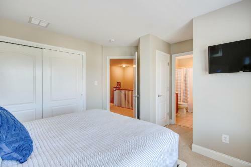 Grande At Canal Pointe 37287 Trent Ct