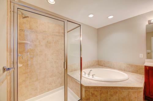 Grande At Canal Pointe 37287 Trent Ct