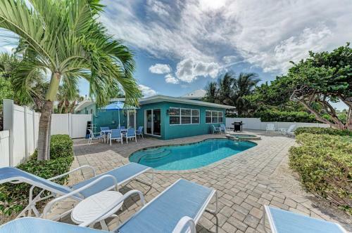 Lazy Lagoon - 220 Chilson