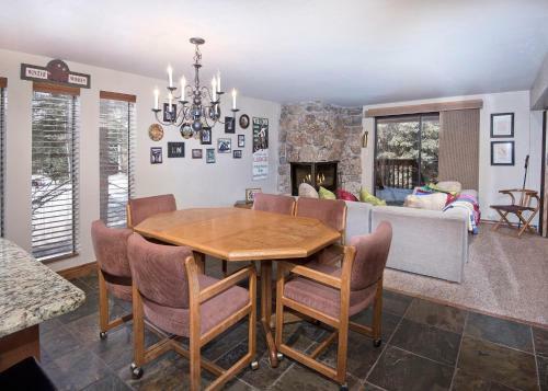 4594 Meadow Drive Unit A-1