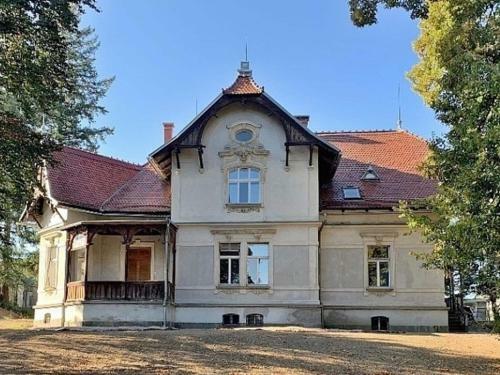 Spacious Holiday Home In Luknov With Private Garden