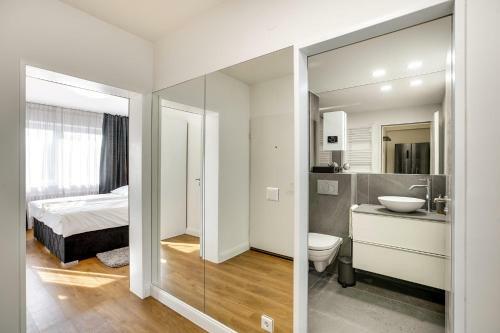 George Apartment