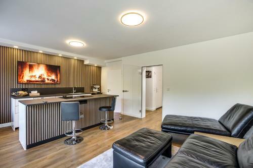 George Apartment