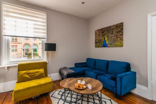 Grade2 Listed Home W/garden +parking In City
