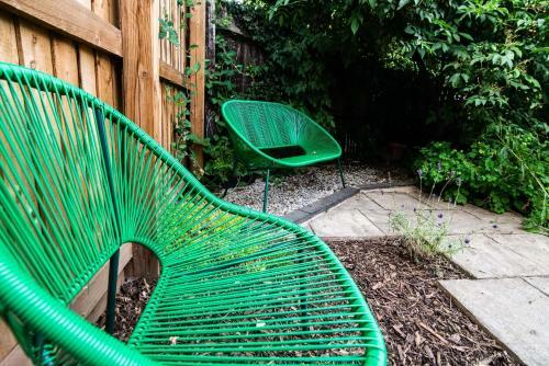 Grade2 Listed Home W/garden +parking In City
