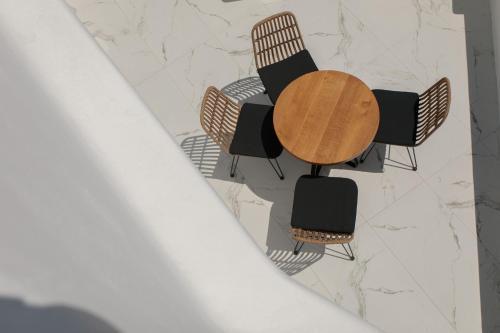Black Concept Maisonette