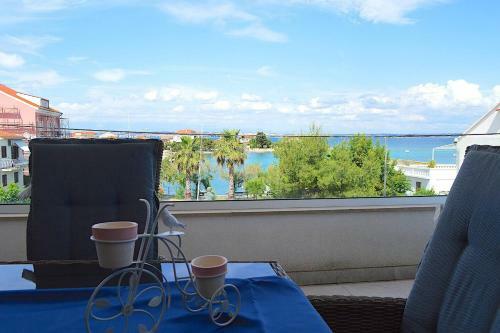 Seafront 2-bedroom Apartment The New View