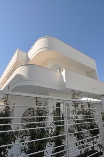 Blanc Apartments
