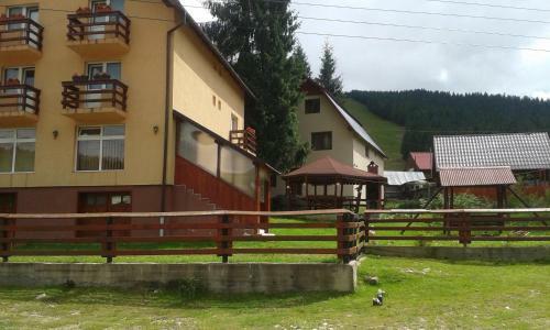 Hostal Casa Andreea-maria