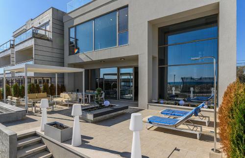 Seascape Villa