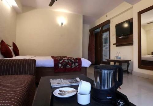 Oak Shade Hotel