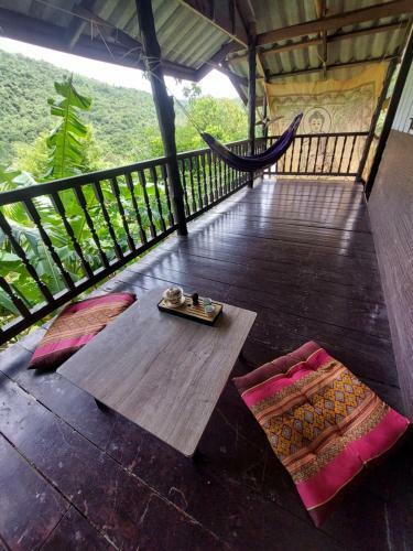 Meditative Bungalow On The Mountain By Tan Sadet Beach