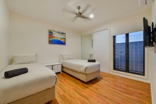 64 Madaffari Drive - Private Jetty